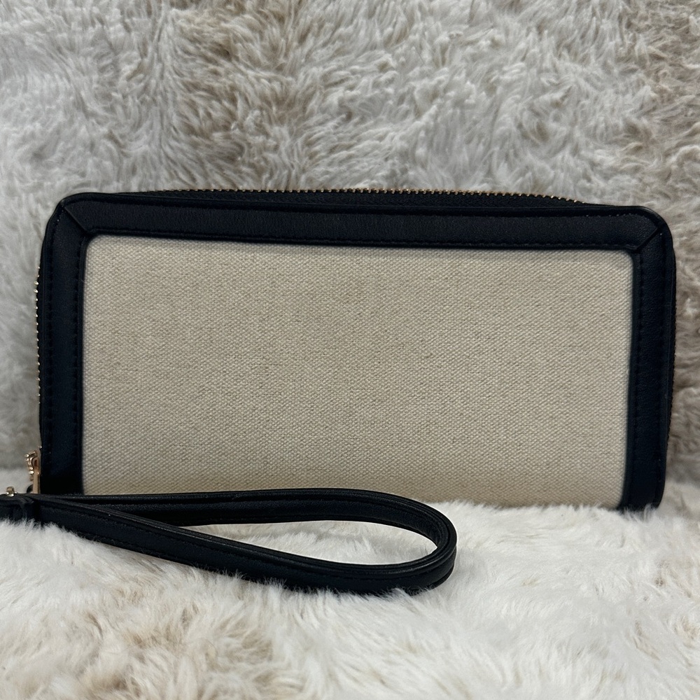 A New Day Black and Cream Wristlet Wallet excellent condition